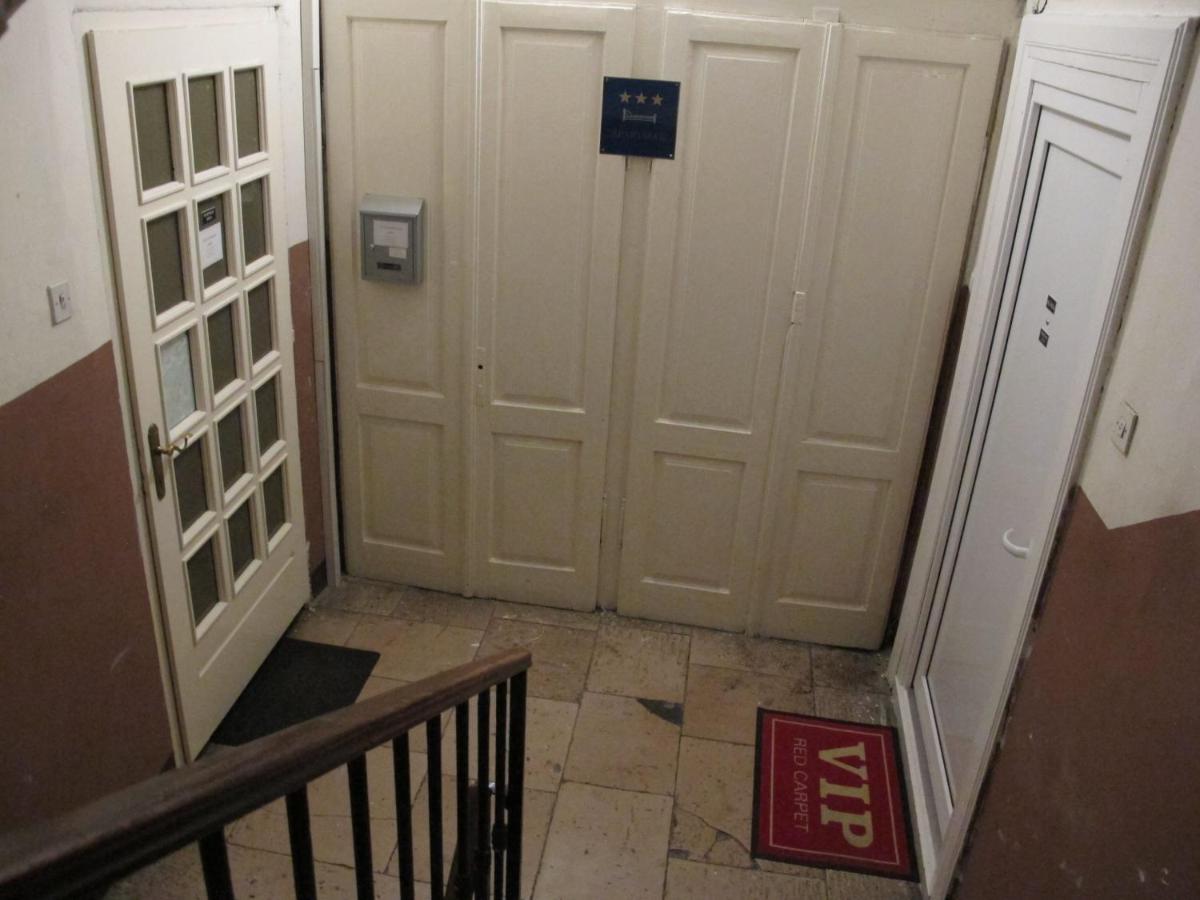 Apartman Licia Rijeka Buitenkant foto