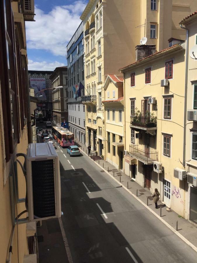 Apartman Licia Rijeka Buitenkant foto