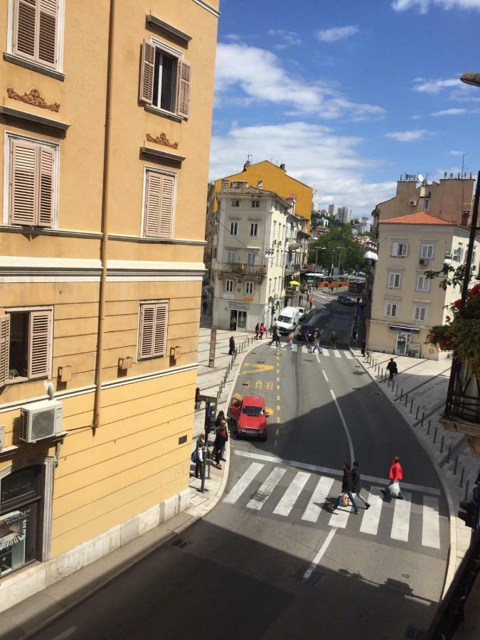 Apartman Licia Rijeka Buitenkant foto