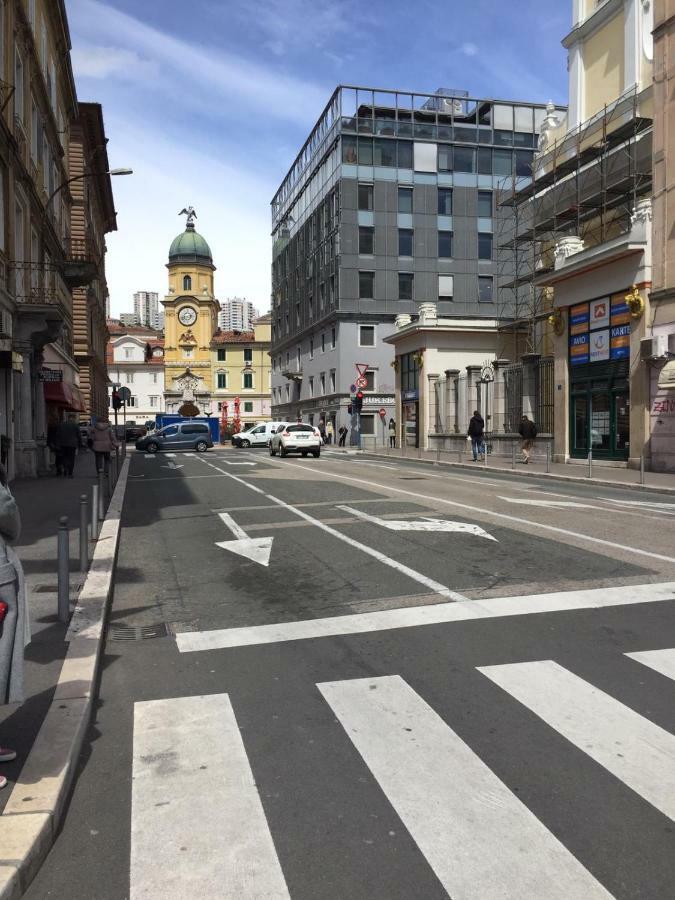 Apartman Licia Rijeka Buitenkant foto